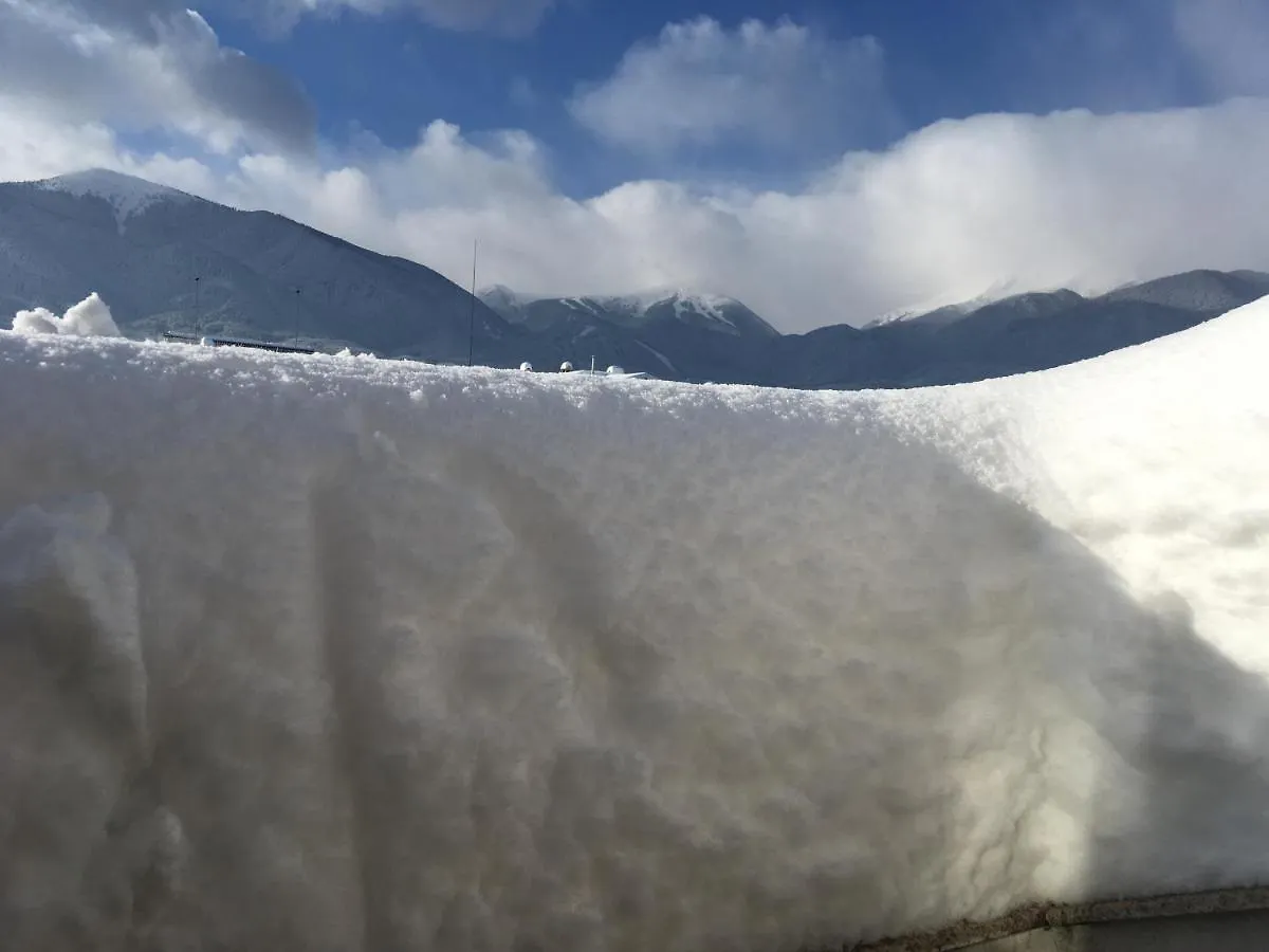 Mountain Sunrise Apartment Bansko
