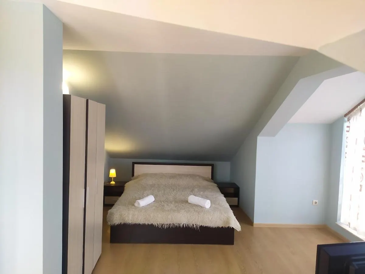 Mountain Sunrise Apartment Bansko