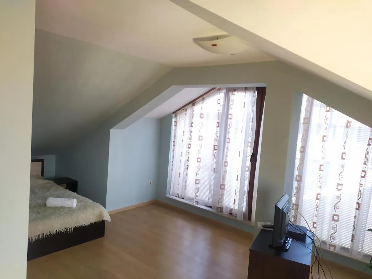 Mountain Sunrise Apartment Bansko
